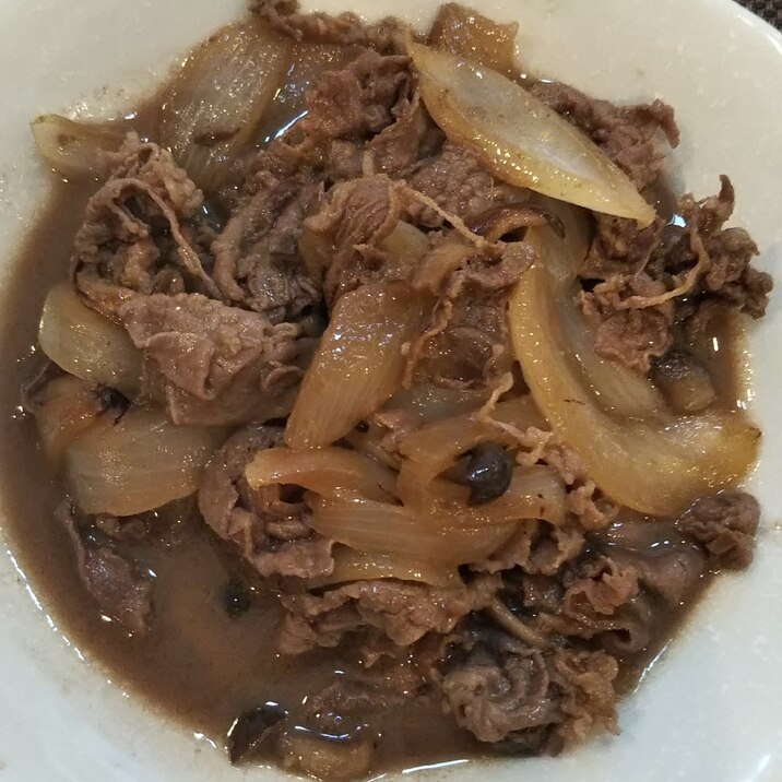 牛肉としめじと玉ねぎの炒めもの